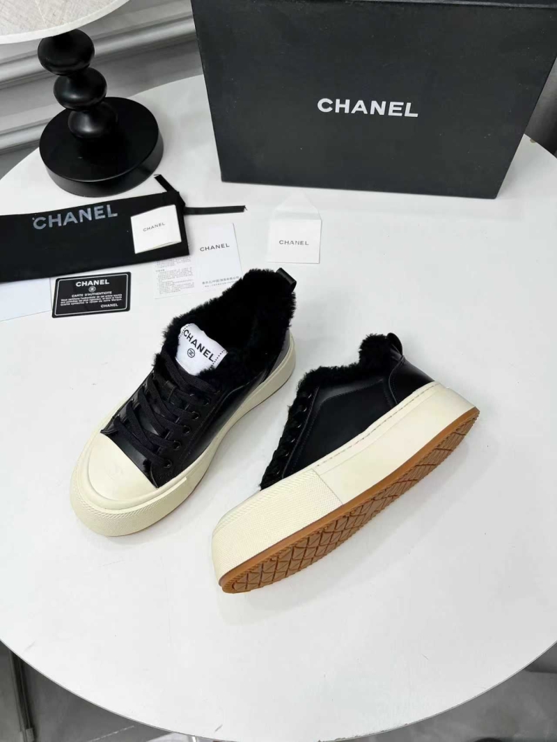 Ch**el sport shoes